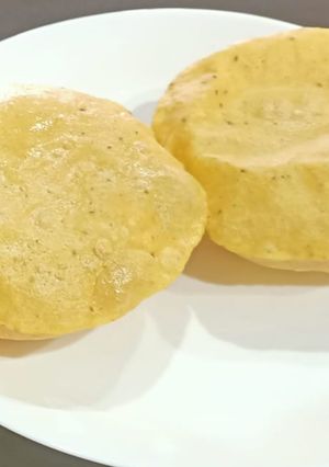 अजवाइन वाली पूरी (ajwain wali poori recipe in Hindi) रेसिपी मुख्य फोटो