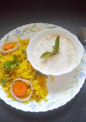 A picture of Pigeon peas pulav (in pressure cooker).