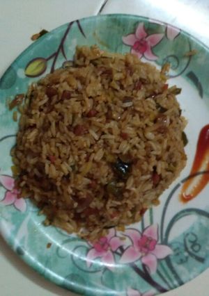 A picture of Schezwan fried rice.
