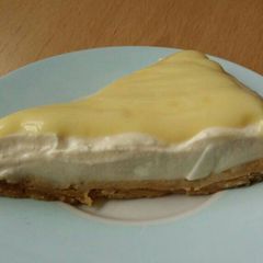 A picture of Vickys Custard Cream Cheesecake, GF DF EF SF NF.