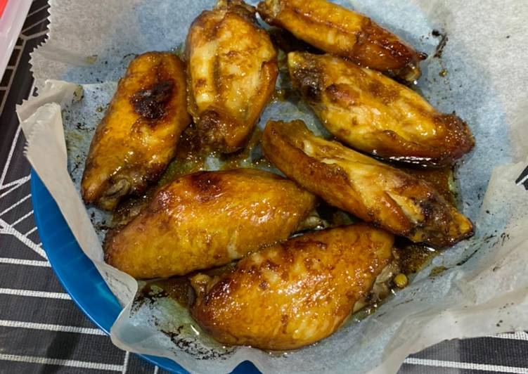 Recipe of Quick Sesame Oil Chicken Wings (airfried)