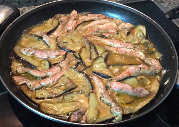 Suquet de salmonete con berenjena