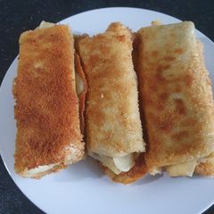 A picture of Mushroom and Sauerkraut Krokiety.