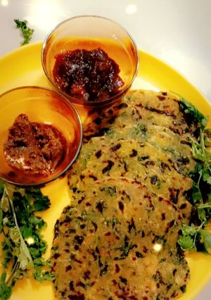 मेथी के पराठे (methi ke parathe recipe in Hindi) रेसिपी मुख्य फोटो