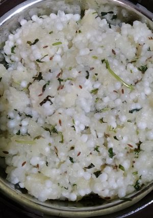 साबूदाना खिचड़ी (sabudana khichdi recipe in Hindi) रेसिपी मुख्य फोटो
