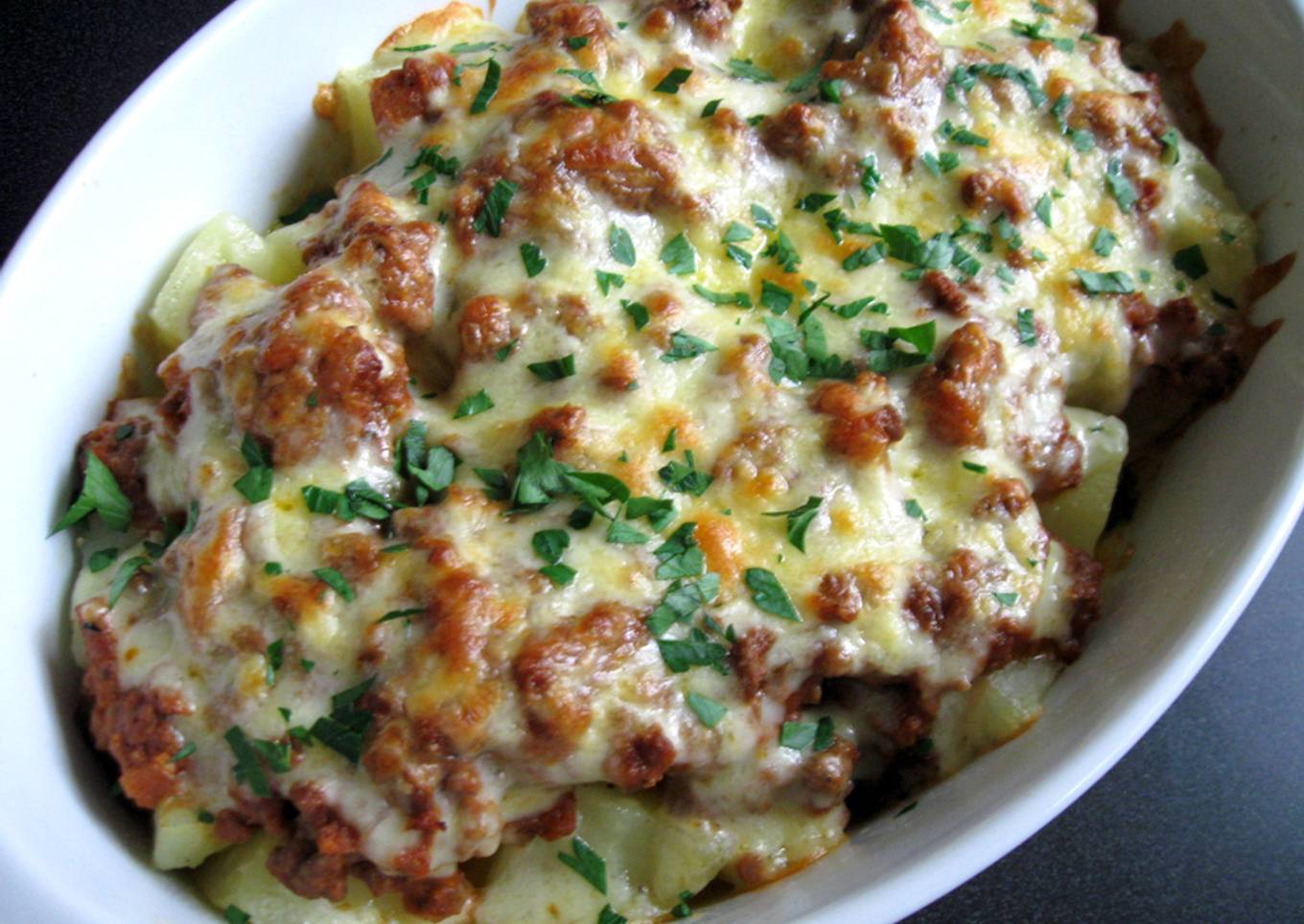 Potato & Bolognese Sauce Cheese Bake