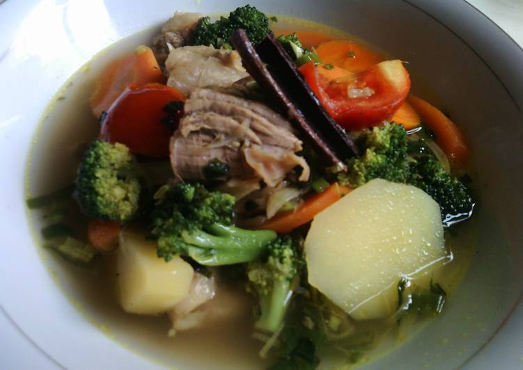 Cara Gampang Membuat Sup daging sayuran ala Bumil, Bikin Ngiler