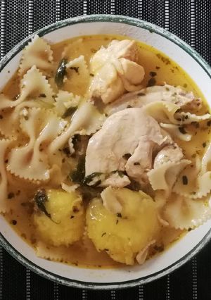 Una foto de Sopita de pollo