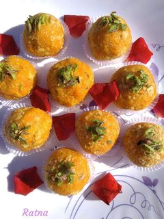 গাজরের  লাড্ডু (gajarer ladoo recipe in Bengali) রেসিপির প্রধান ছবি
