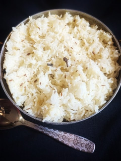 જીરા રાઈસ (Jira Rice Recipe In Gujarati) રેસીપી મુખ્ય ફોટો