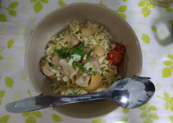 Mie Kocok Ceker+Kikil