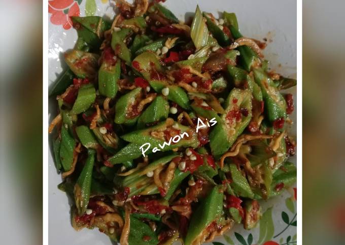 Standar Resep buat Tumis okra teri nasi yang sesuai selera