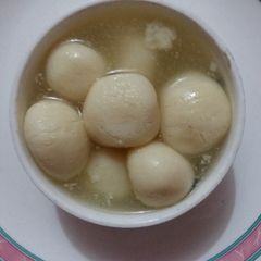 Chena rasgulla A picture of Chena rasgulla.