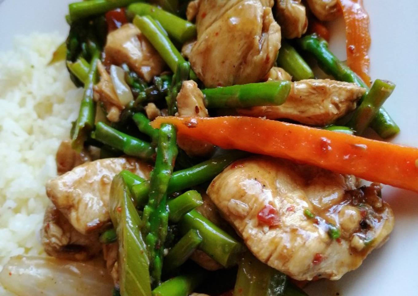 Salted asparagus pillow