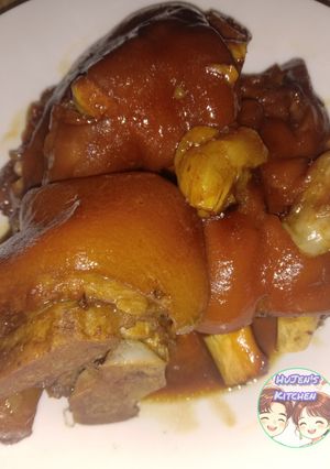 รูปของ ขาหมูตุ๋นซีอิ๊ว (Chinese-Style Braised Pork Leg)