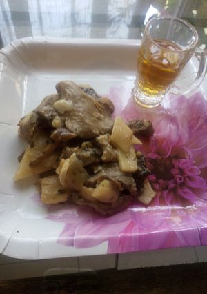 Una foto de Ternera con bambú y setas