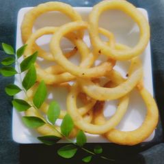A picture of Potato garlic Rings.