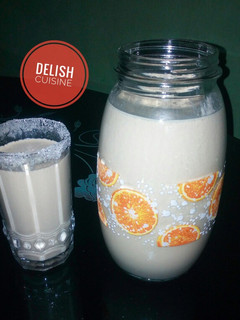A picture of Tiger nut drink (kunu aya).