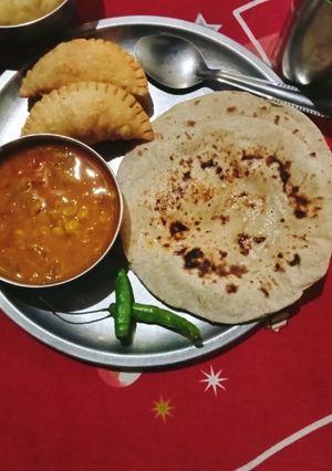 लौकी चने की दाल (lauki chane ki dal recipe in Hindi) रेसिपी मुख्य फोटो