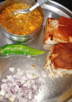 A picture of Pav Bhaji.