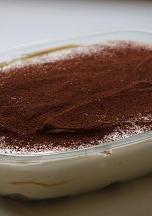 A picture of Tiramisu met Marsala.