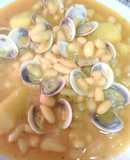 Habichuelas con almejas