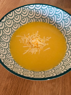 Una foto de Crema de calabaza y mango en Thermomix