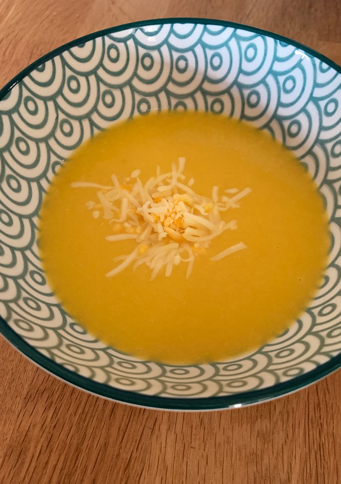 Una foto de Crema de calabaza y mango en Thermomix