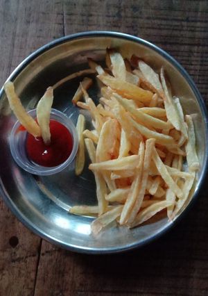 A picture of French fries.