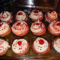 A picture of Strawberries and Cream filled Cupcakes.