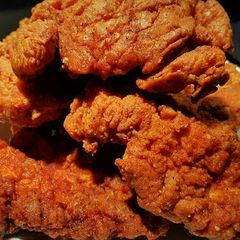 A picture of Hot Boneless Wings and Strips.