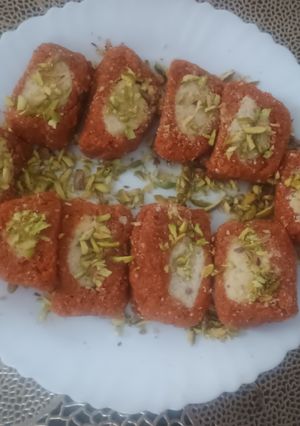युनिक - गाजर संदेश रोल रेसिपी मुख्य फोटो