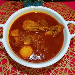 A picture of Chicken curry.