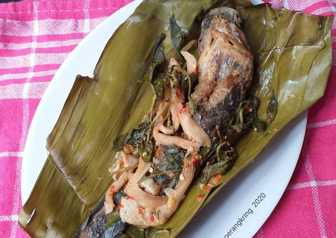 26.Pepes ikan lele jamur kemangi