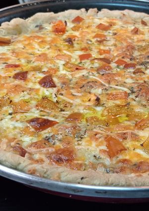 Una foto de Quiche de espinacas 🥬bacon 🥓 y champiñones... 🍄