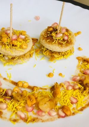 A picture of Instant Dabeli bites.