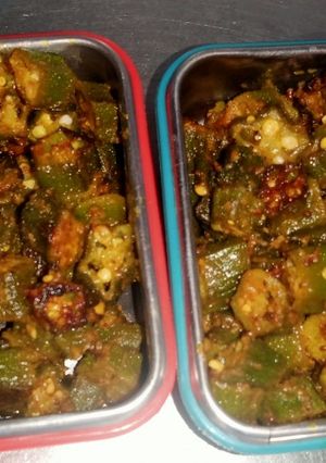 मसाला कुरकुरी भिन्डी(masala kurkuri bhindi) रेसिपी मुख्य फोटो