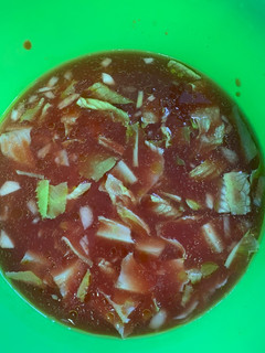Una foto de Caldo de ensalada