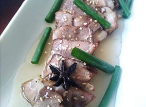 Una foto de Lomo de cerdo en salsa Ajonjolí