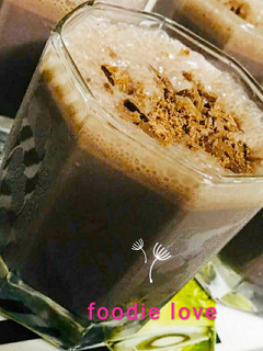 சாக்லேட் பார்பான் ஆல்மண்ட் திக் ஷேக் செய்முறை முக்கிய புகைப்படம்