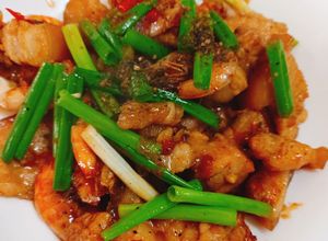 Hình của món Thịt kho tôm.