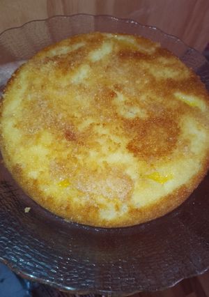 Una foto de Tortita invertida de durazno sin gluten🥧