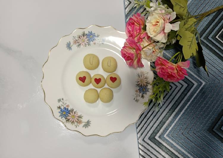 Eggless Semolina Cookies aka Kue Suji