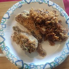 A picture of Slow cooked chicken and rice.