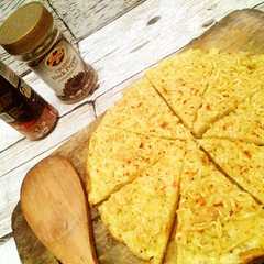 รูปของ Pizza mie telor super easy
