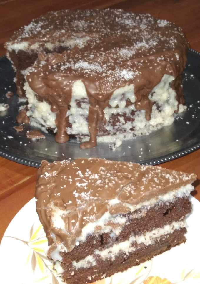 Una foto de Bizcochuelo de chocolate y coco rallado