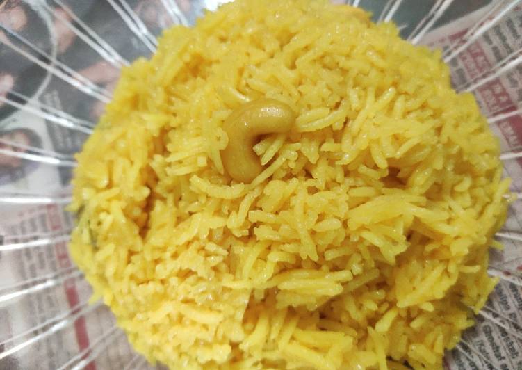 Basanti pulao/ sweet yellow pulao
