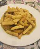 Pollo al limón con patatas fritas