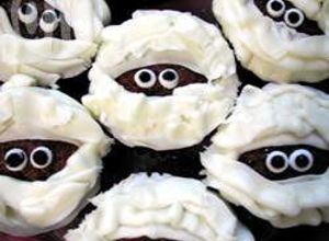 Una foto de Cupcakes de chocolate - Momias