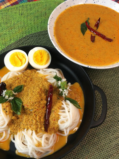 A picture of 🧑🏽🍳🧑🏼🍳Southern Thai Dishes•Thai Fish Curry • Nam Ya Ka-Ti •How to make Thai Curry Paste.